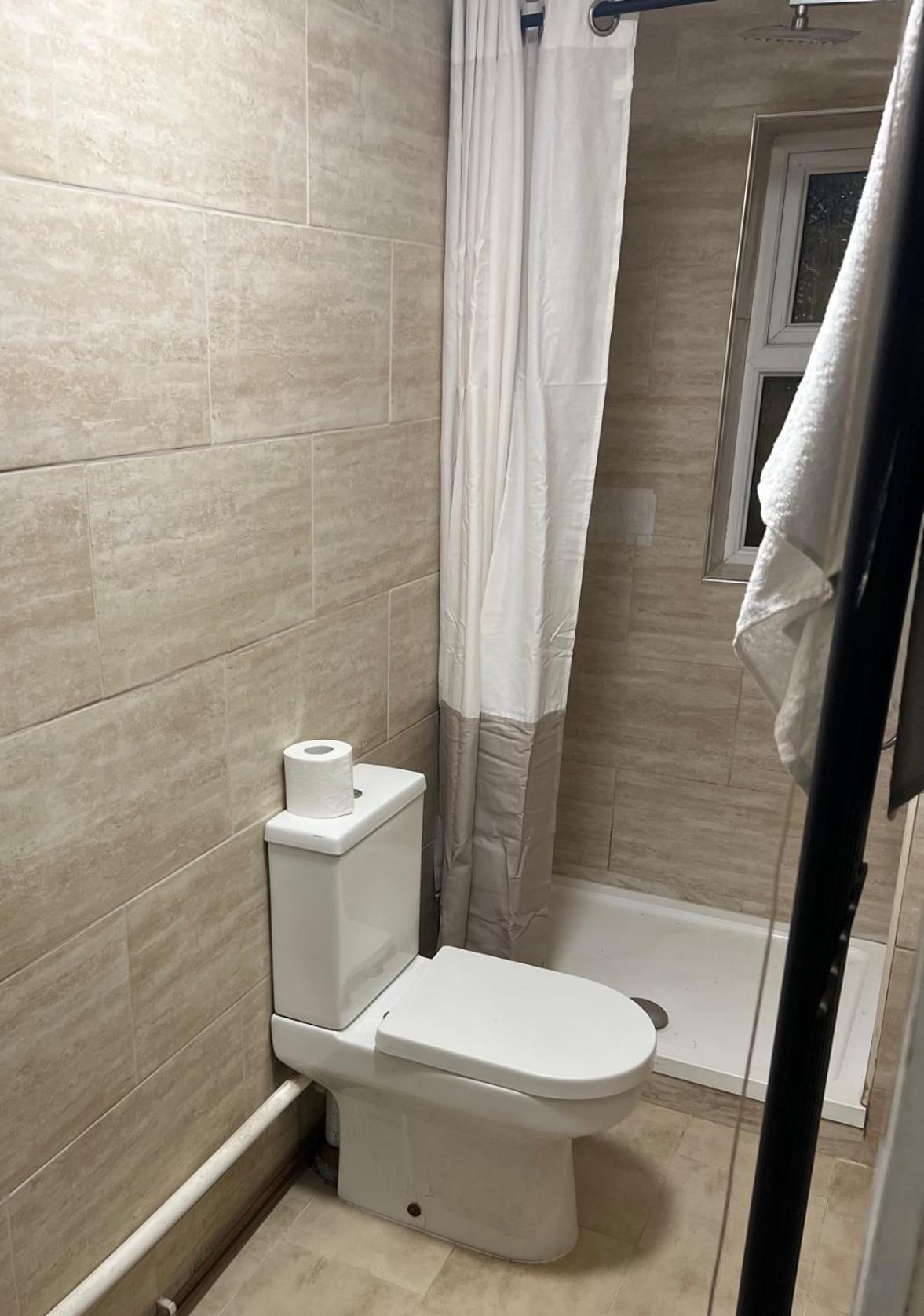 New Flat, Own Bathroom, Sitting Room & Large Bedroom - Walsall Bescot Exterior foto